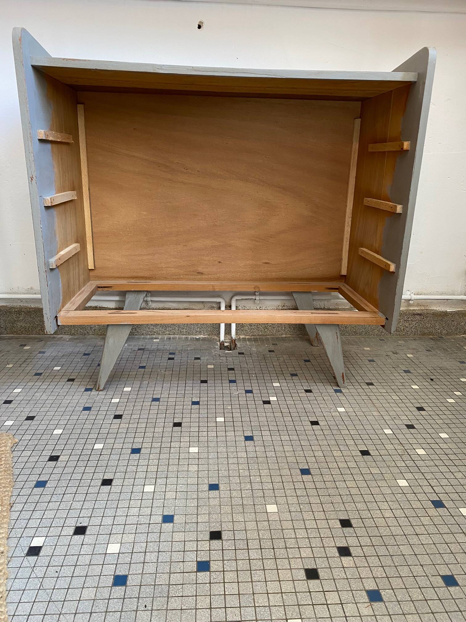 Chest of drawers from the 50s and 60s