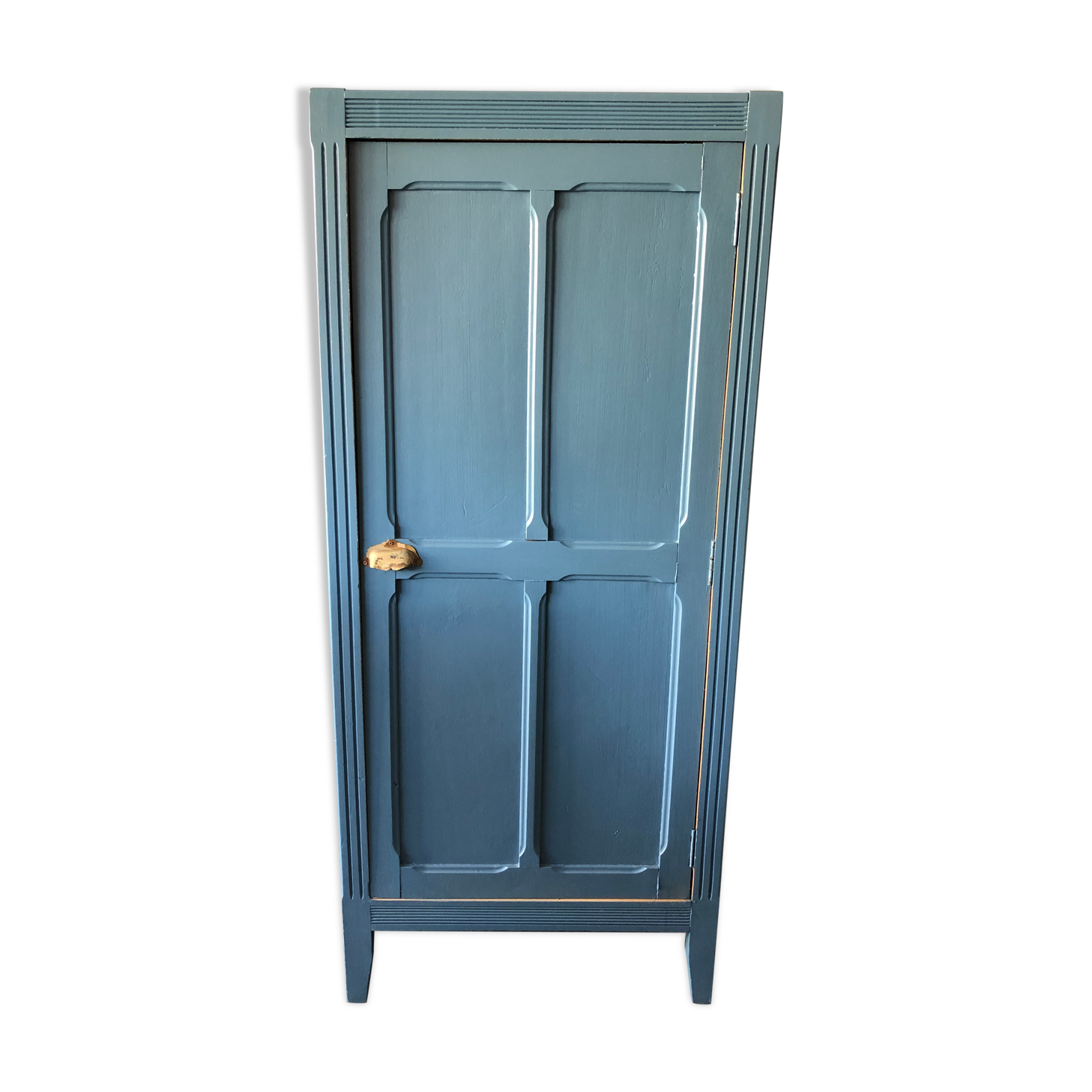 Vintage parisian wardrobe