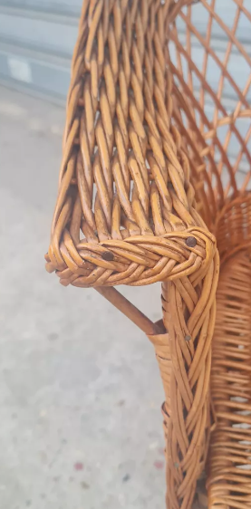 Children's chair in rattan and wicker