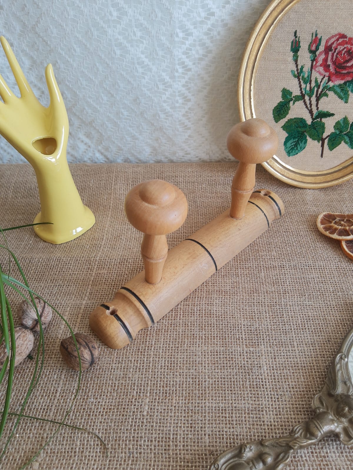 Coat rack 2 wooden hooks - vintage