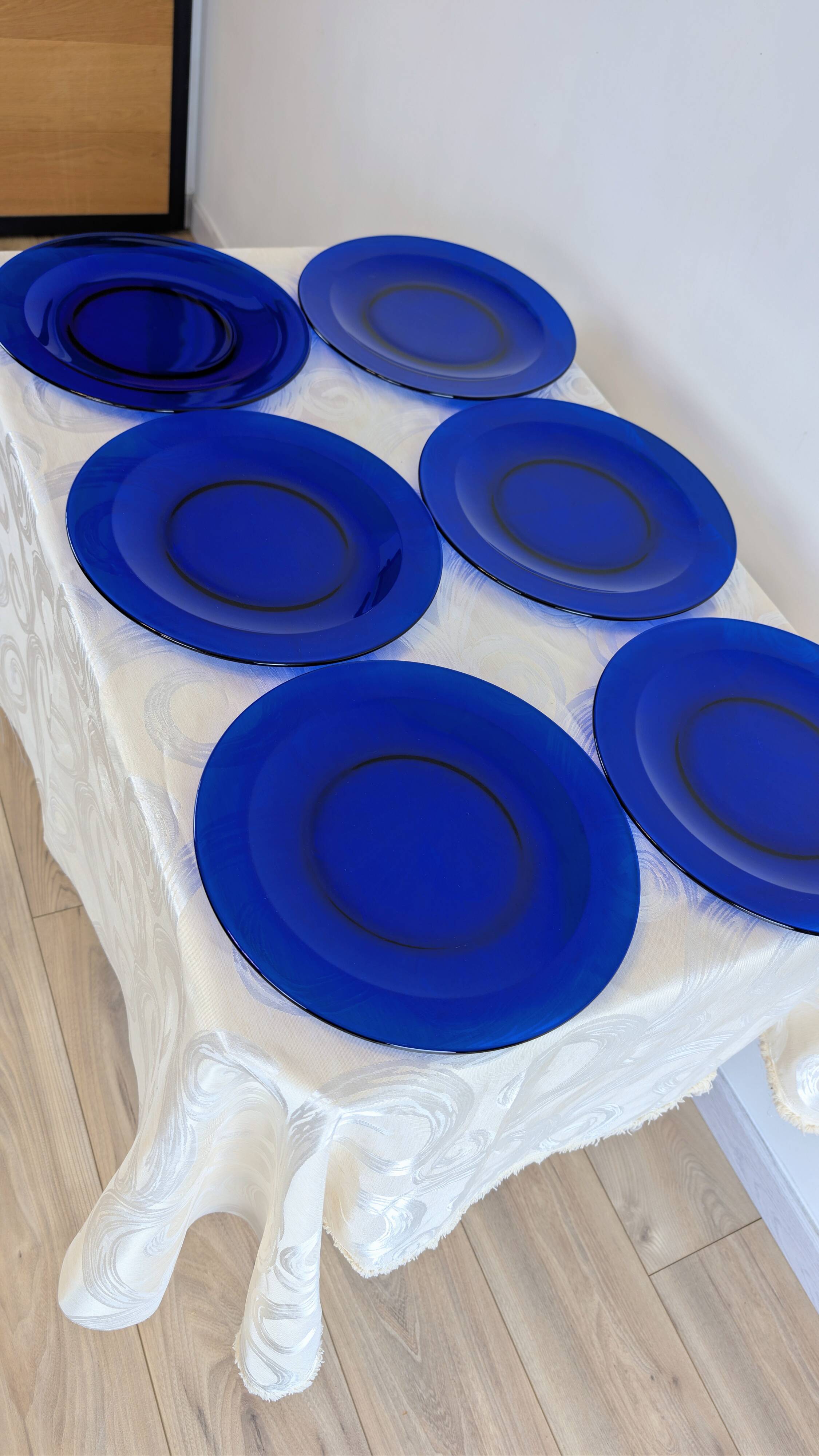 Service of 6 large vintage cobalt blue glass plates by Codec.