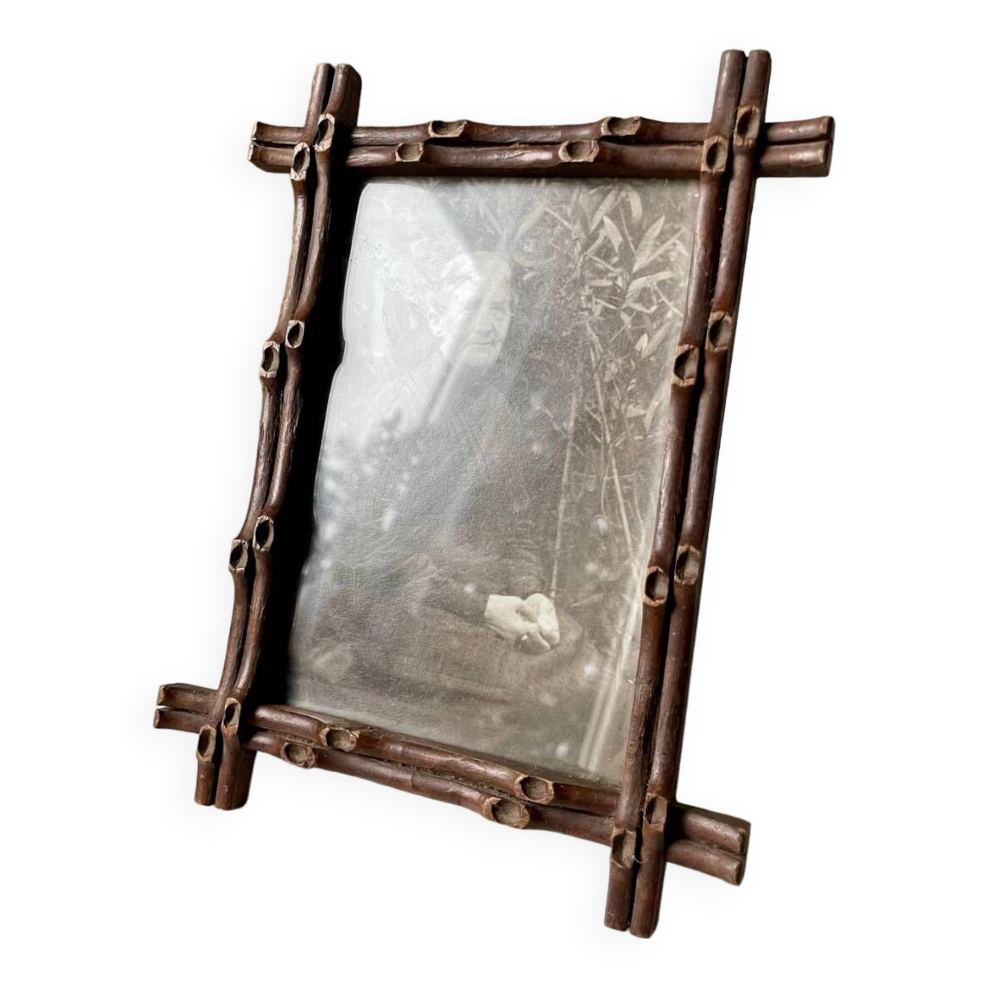 Antique Frame in carved wood  faux bambou style 19.5 cm x 15 cm