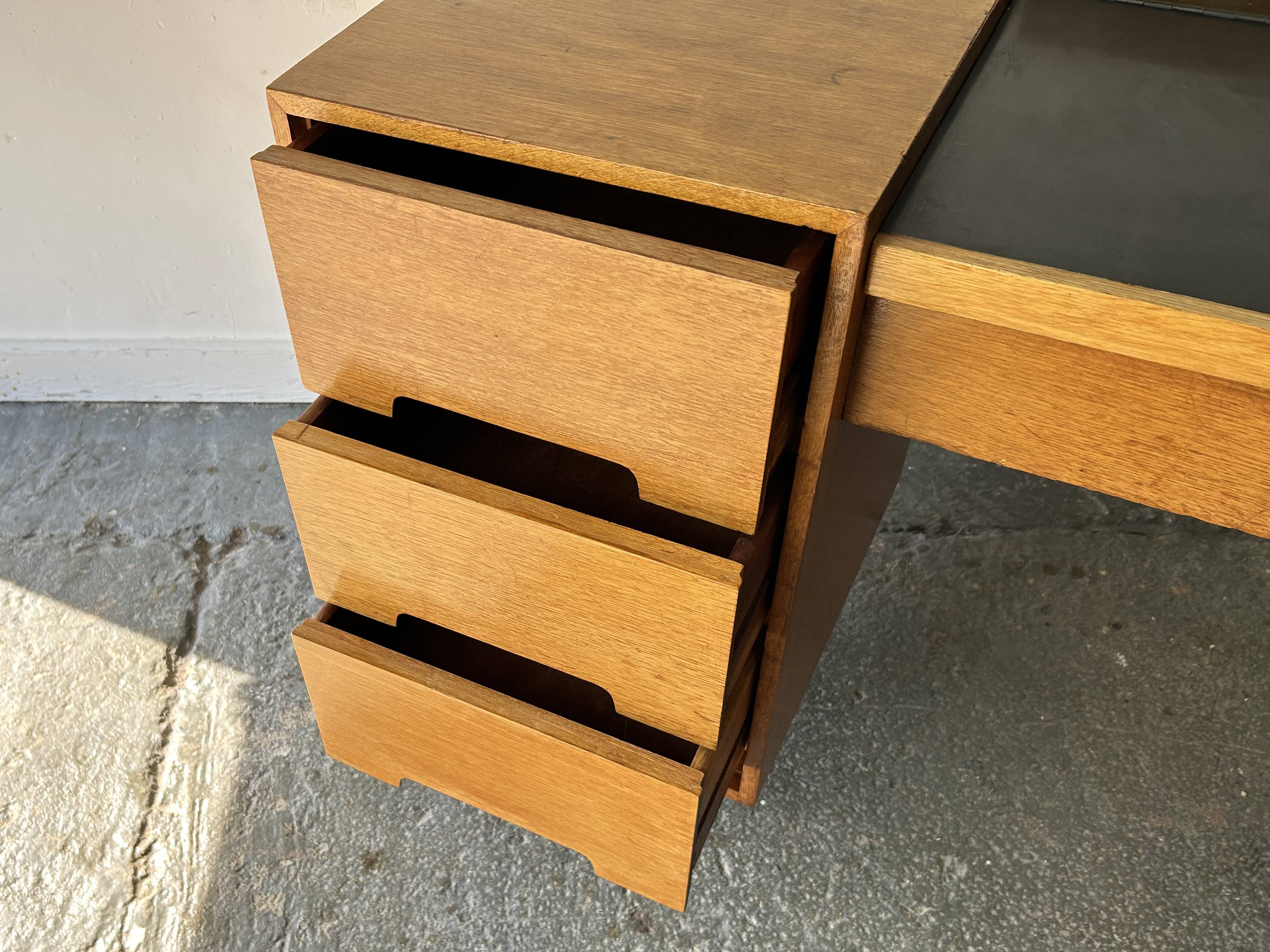 Rare Mid-Century Dressing Table or desk by John & Sylvia Reid for Stag 1950