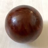 Decorative sphere made of burl wood