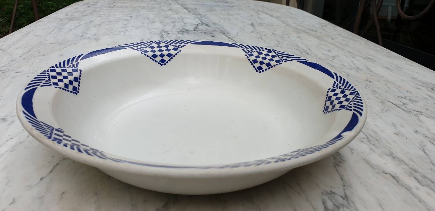 Moulin des Loups salad bowl, Pantin model