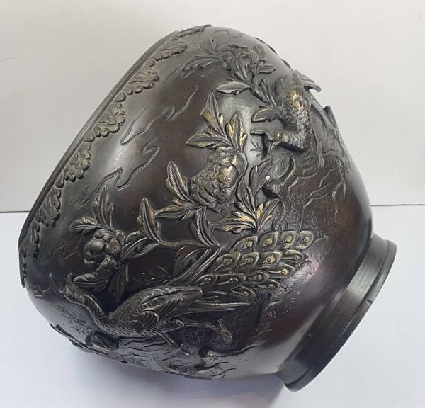Gros vase en bronze asiatique xix ème - 22 cm - diamètre 25 cm
