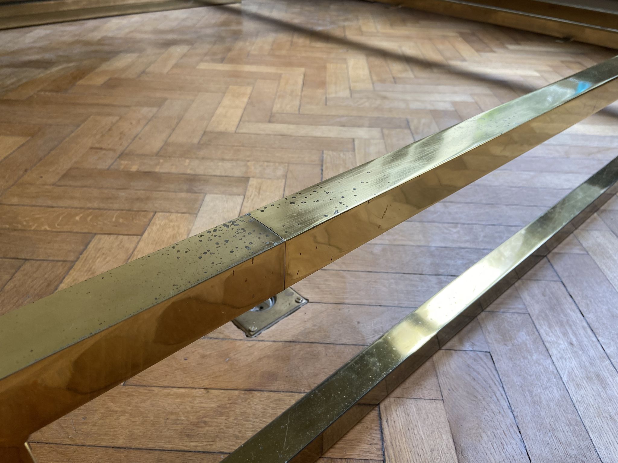 Belgo Chrom bed in gold metal and bronze mirrored headboard, 1970
