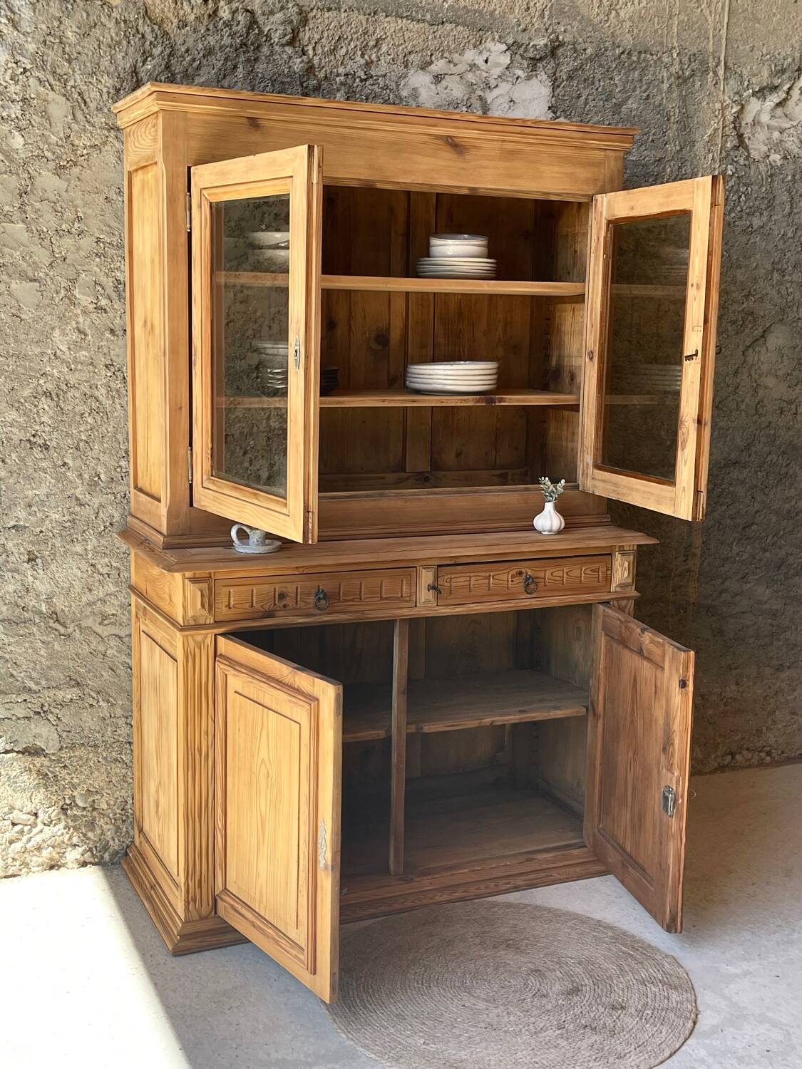 Double-bodied sideboard