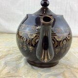 Old teapot Sarreguemines France