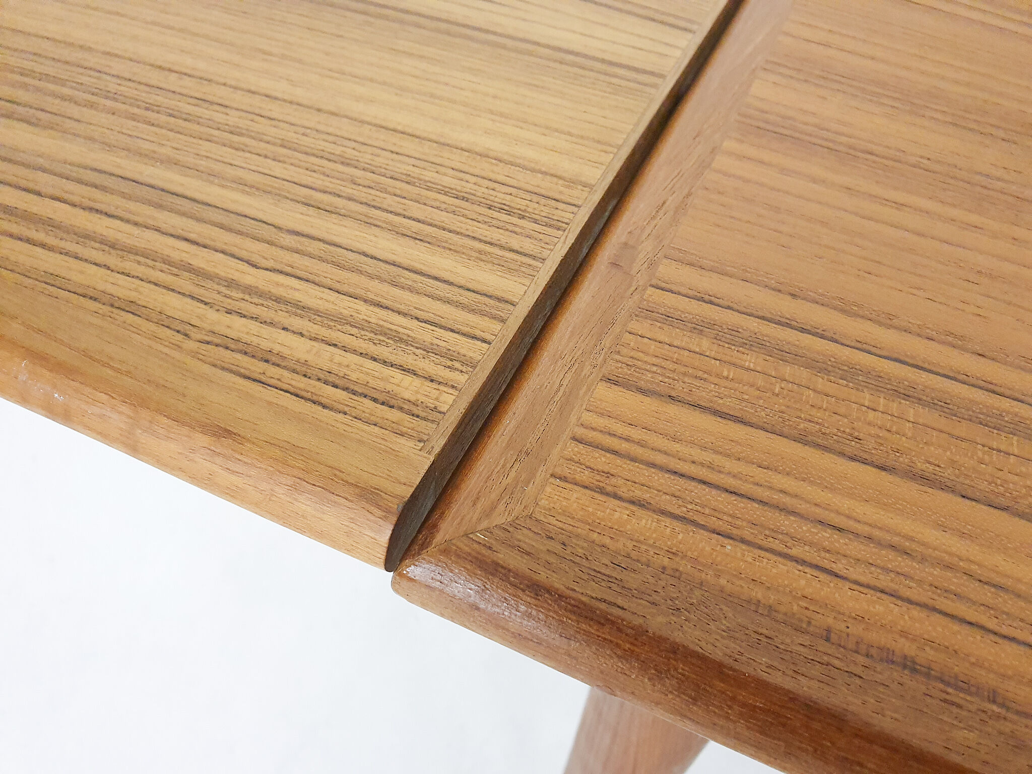 Scandinavian modern teak extendable dining table, 1960's