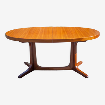 Oval Baumann dining table with 2 extensions, extendable Baumann table, wooden table