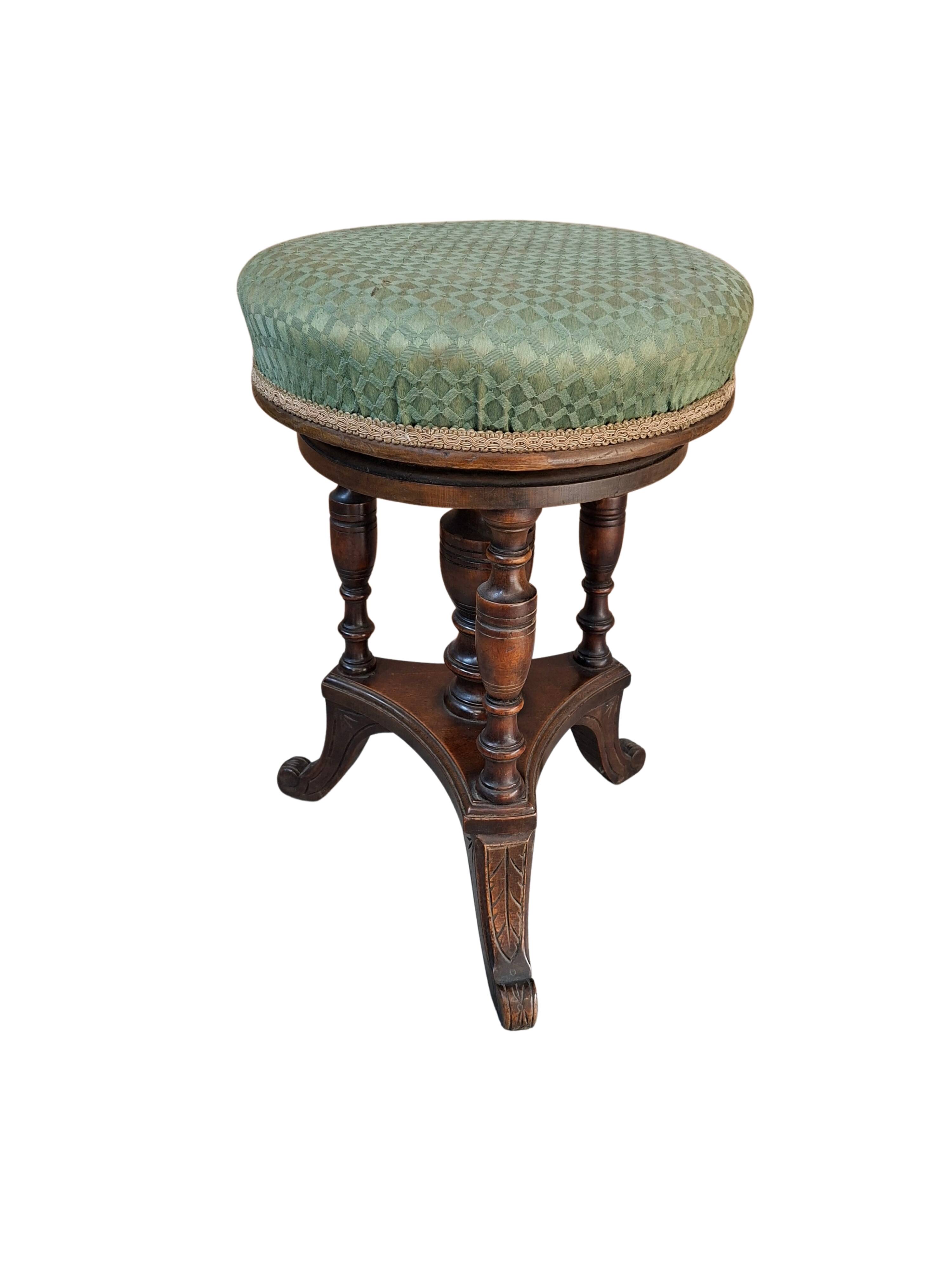 Sgabello a vite da Pianoforte Antico in Noce Inizio '900