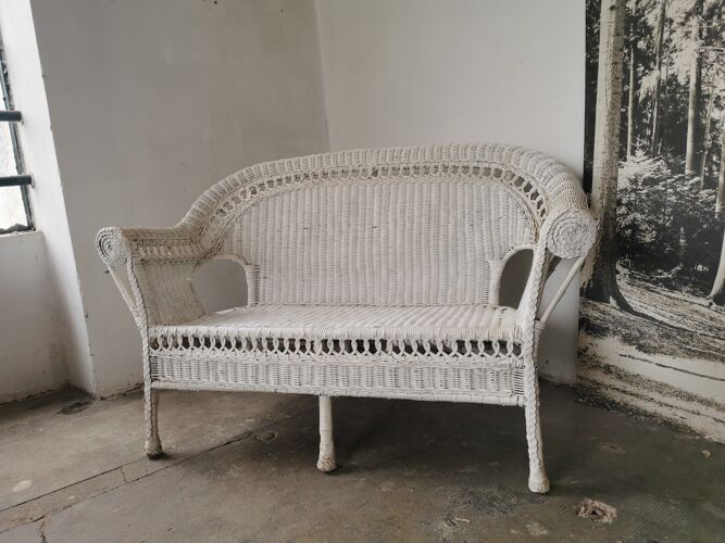 White rattan bench