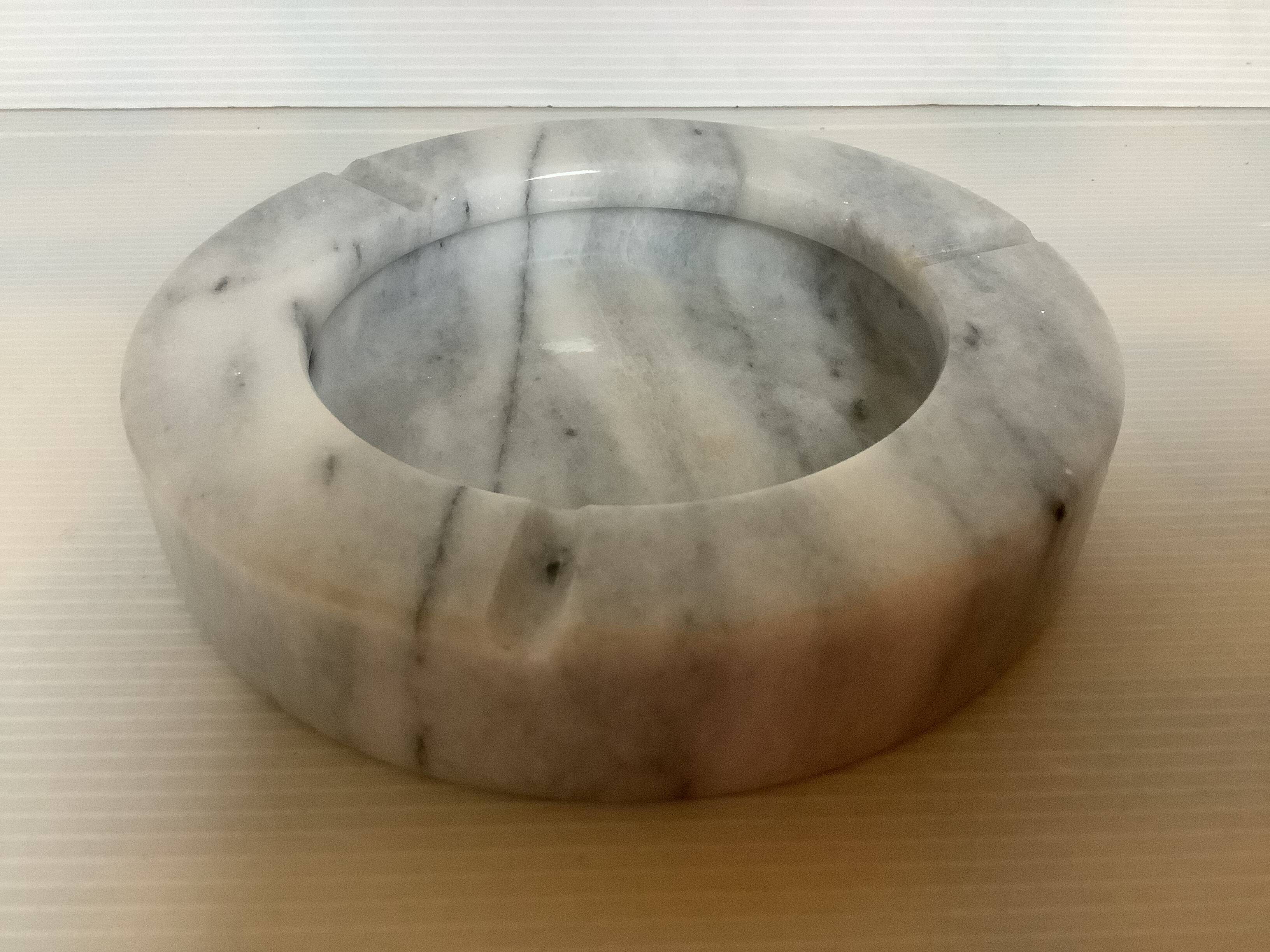 Empty pocket ashtray gray white marble