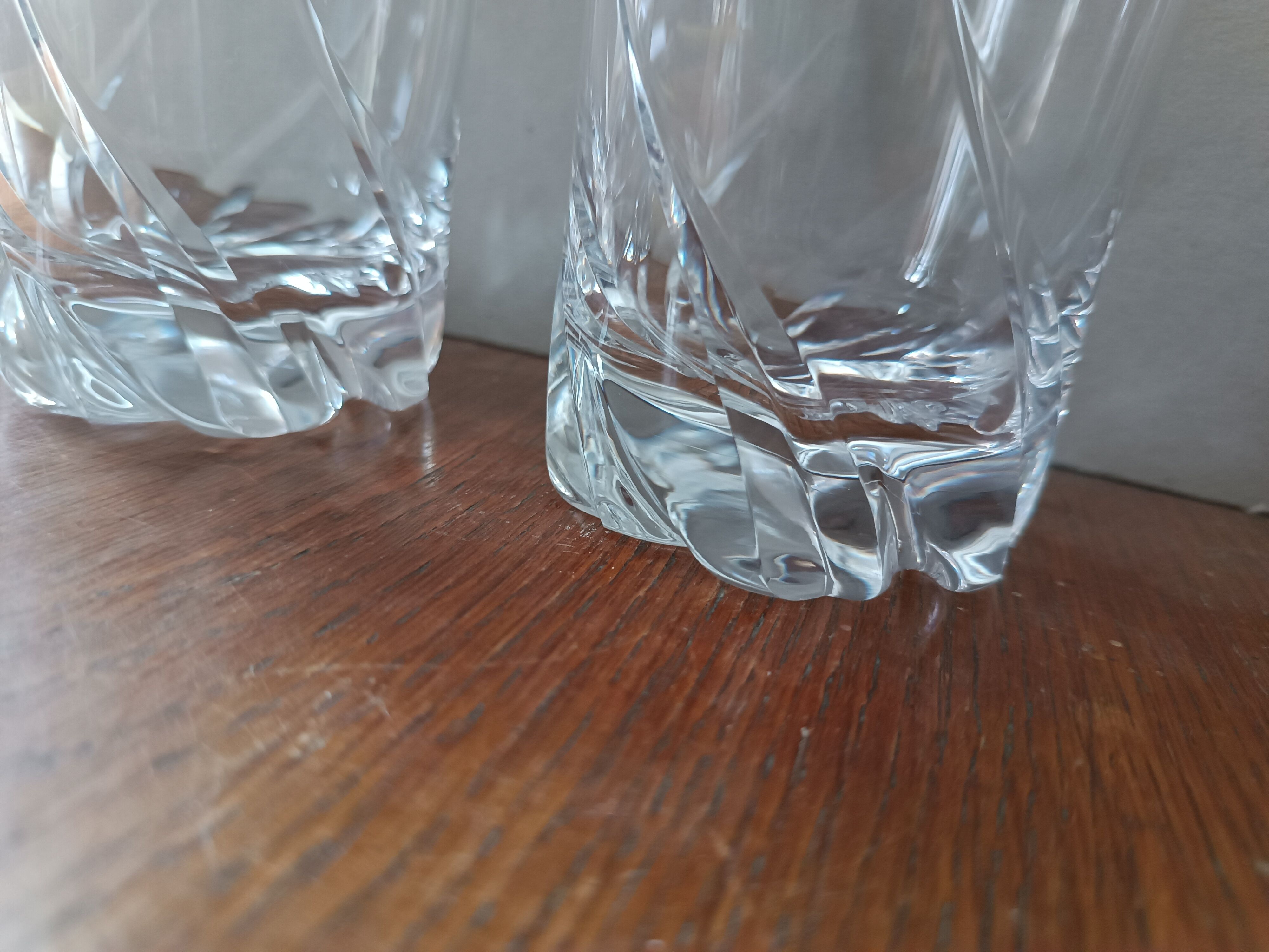 Pair of Bleneau whisky glasses signed Daum France