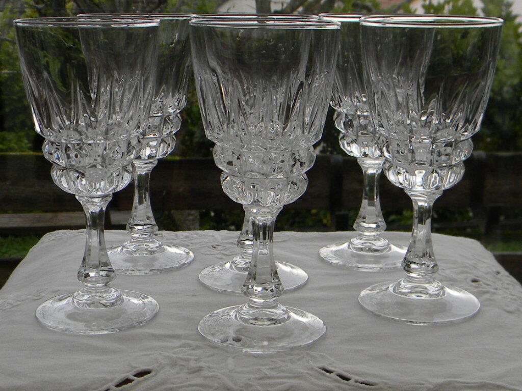 Set of 6 crystal water glasses from arques, pompadour model