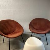 Paire de fauteuils vintage ballon en daim