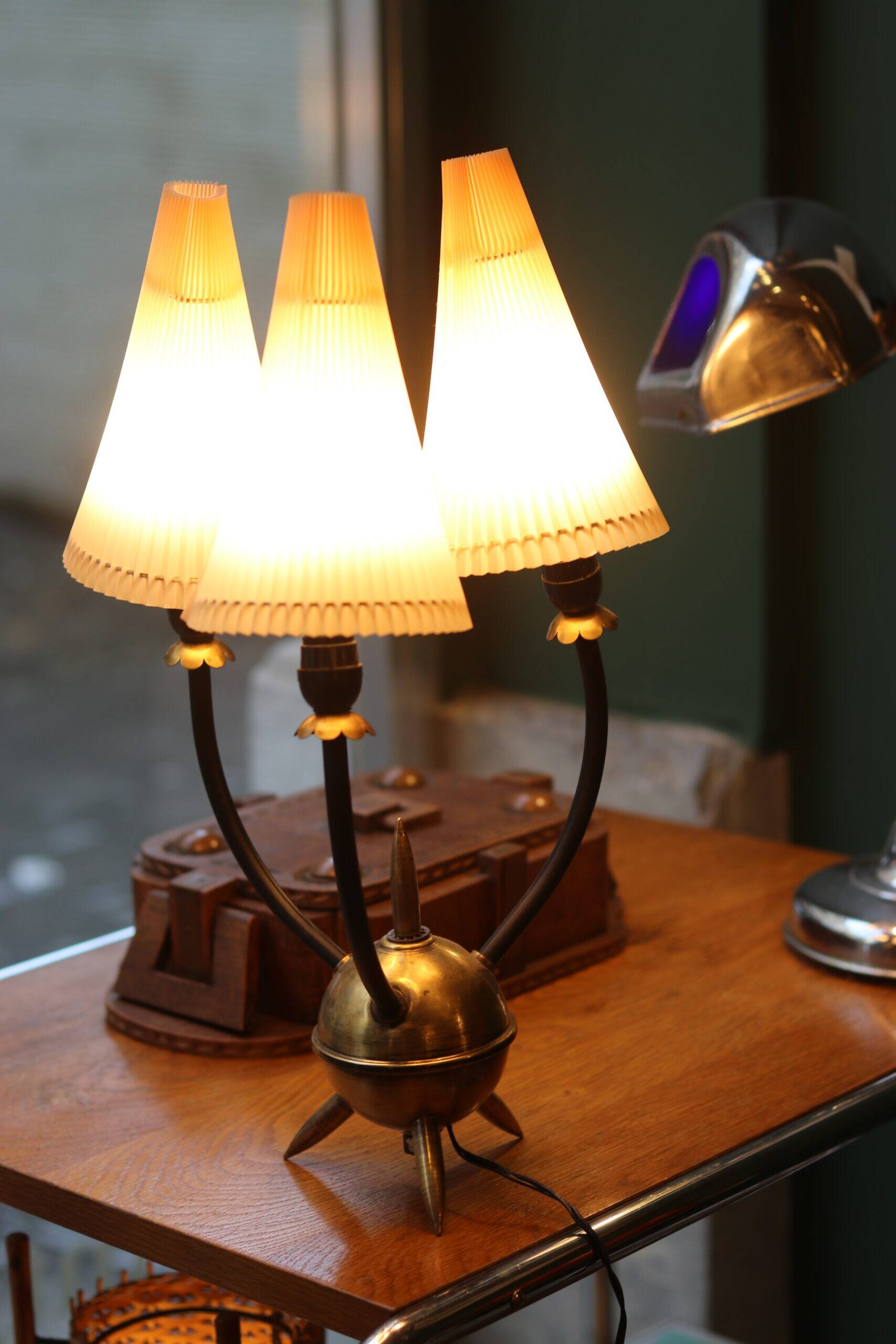 Table lamp from the early 1950s, brass sphere with spikes.