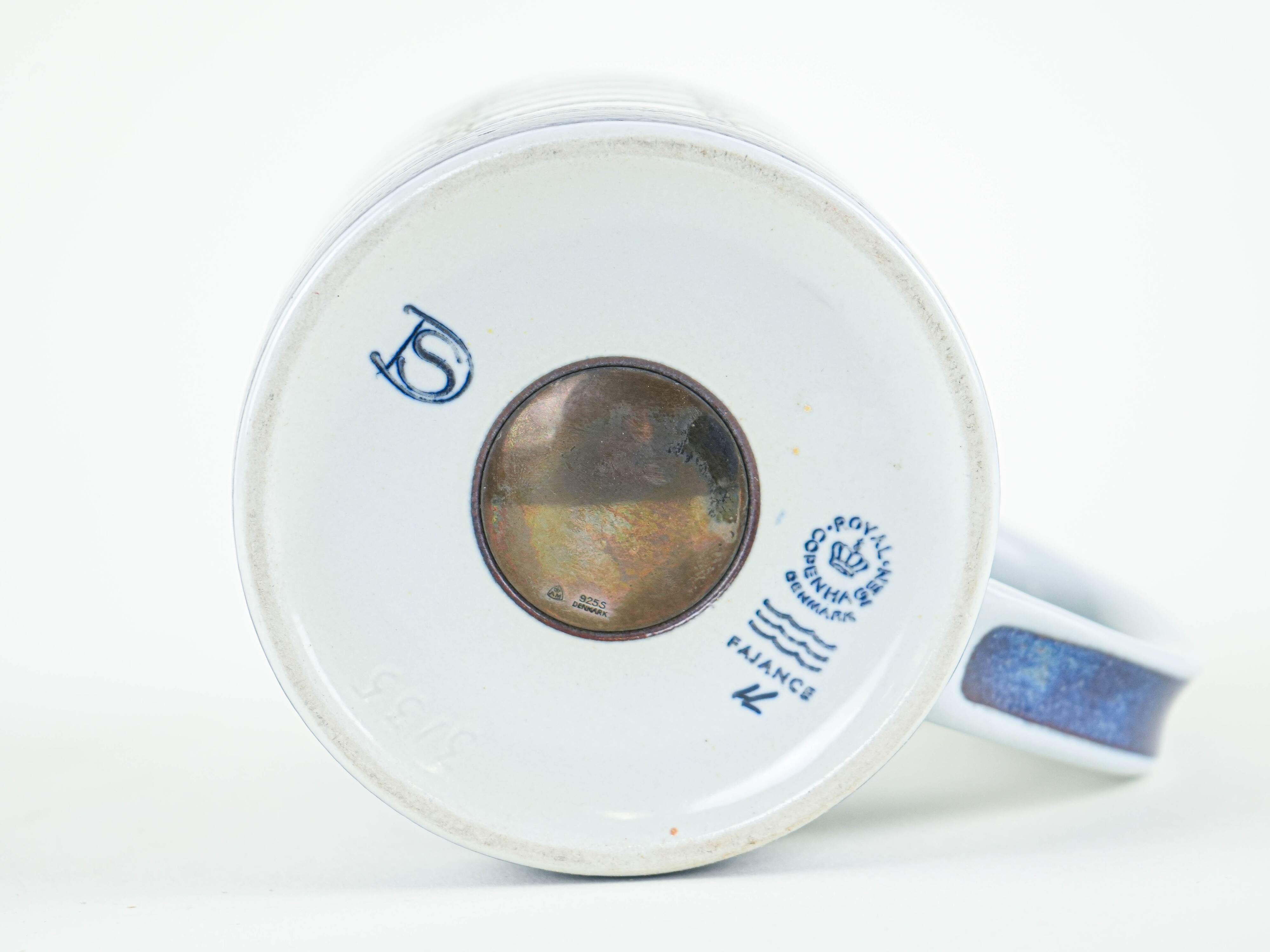 Porcelain mug, Danish design, 1970s, manufacturer: Royal Copenhagen