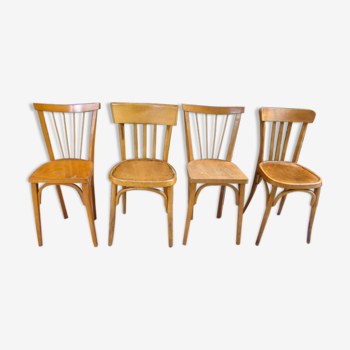 Lot de quatre chaises bistrot ancienne