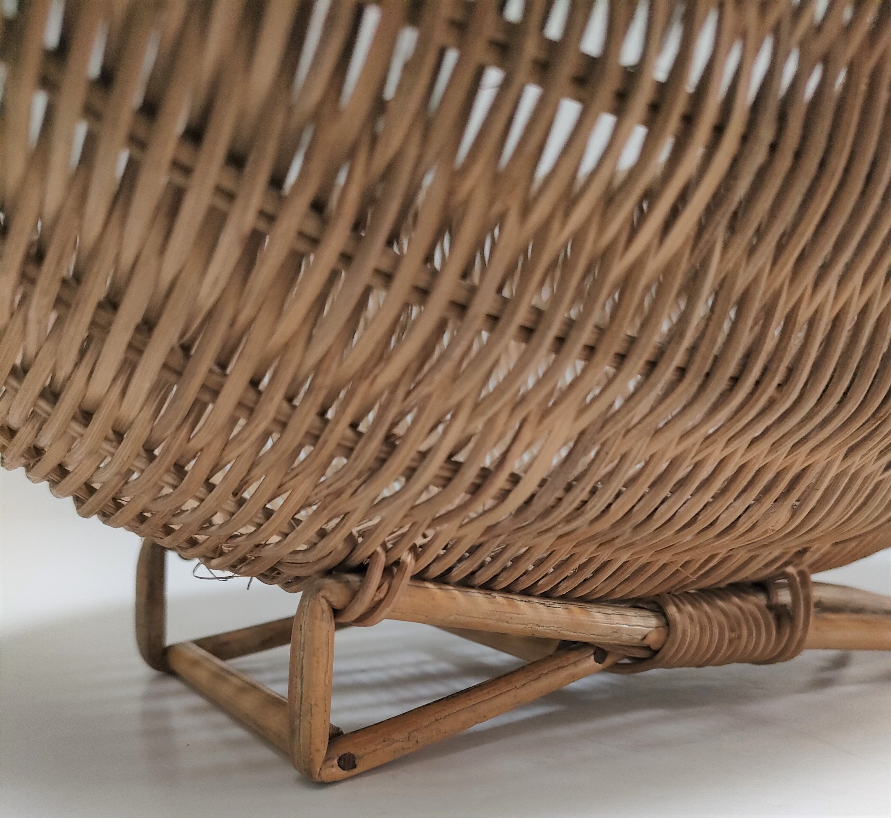 Zoomorphic basket bird, wicker braided vintage