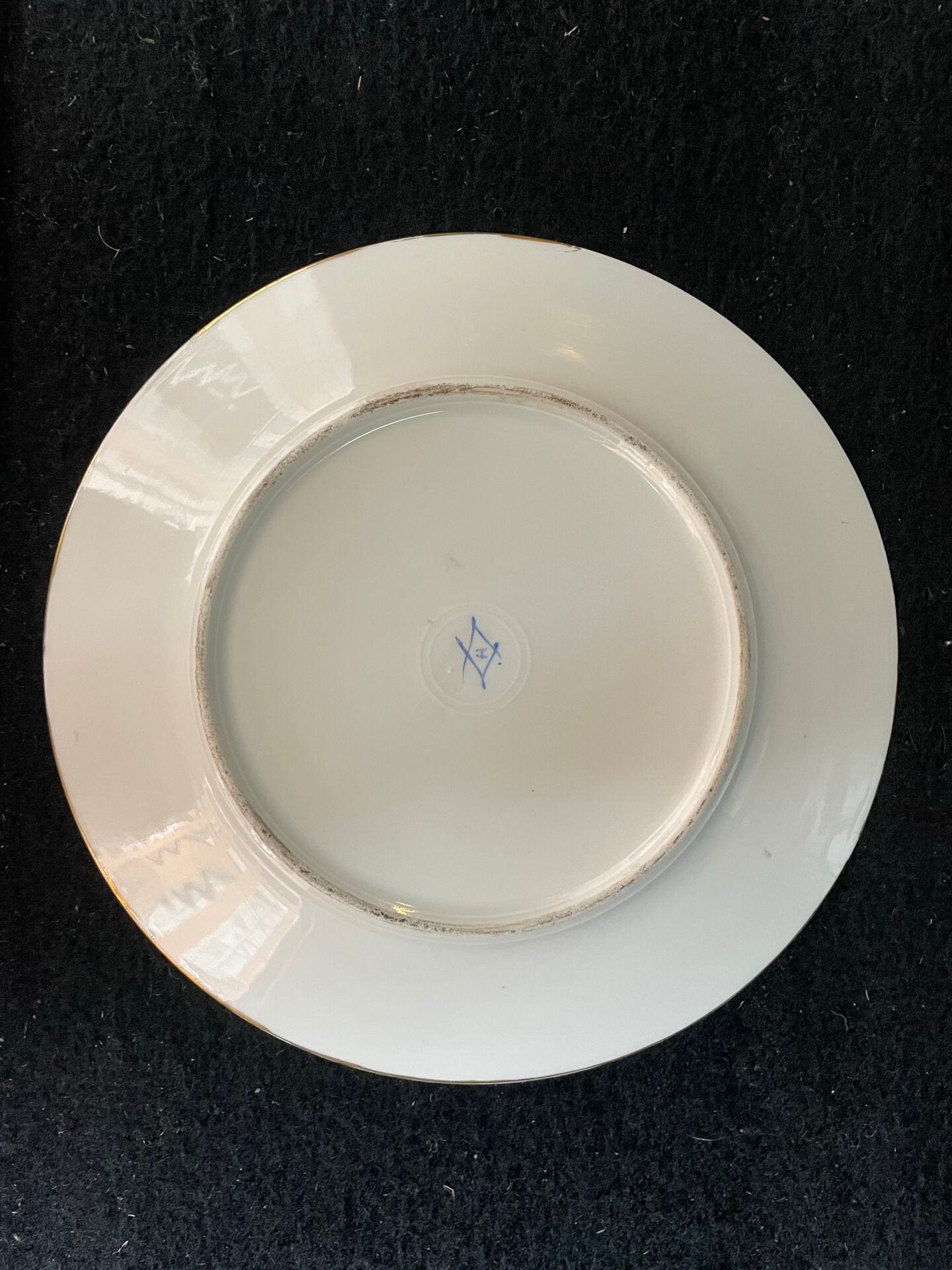 Porcelain plates in the style of Sèvres