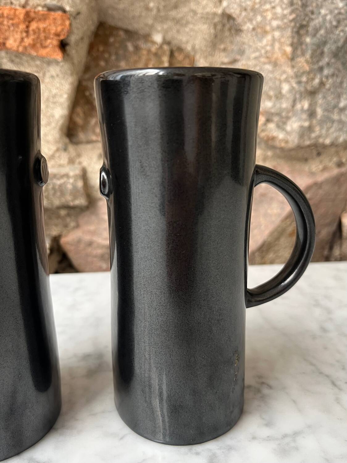 Set 2 tasses / mugs hauts émail anthracite foncé