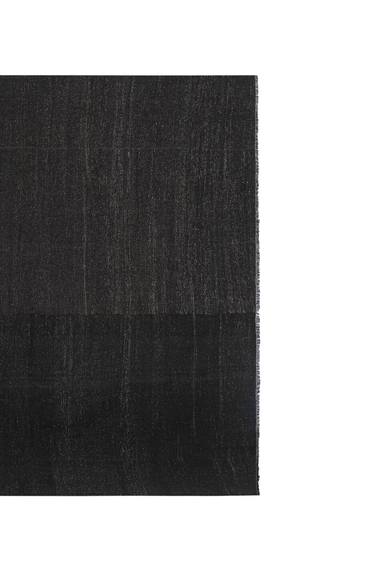 Vintage Turkish kilim, handwoven, 365x370 cm.