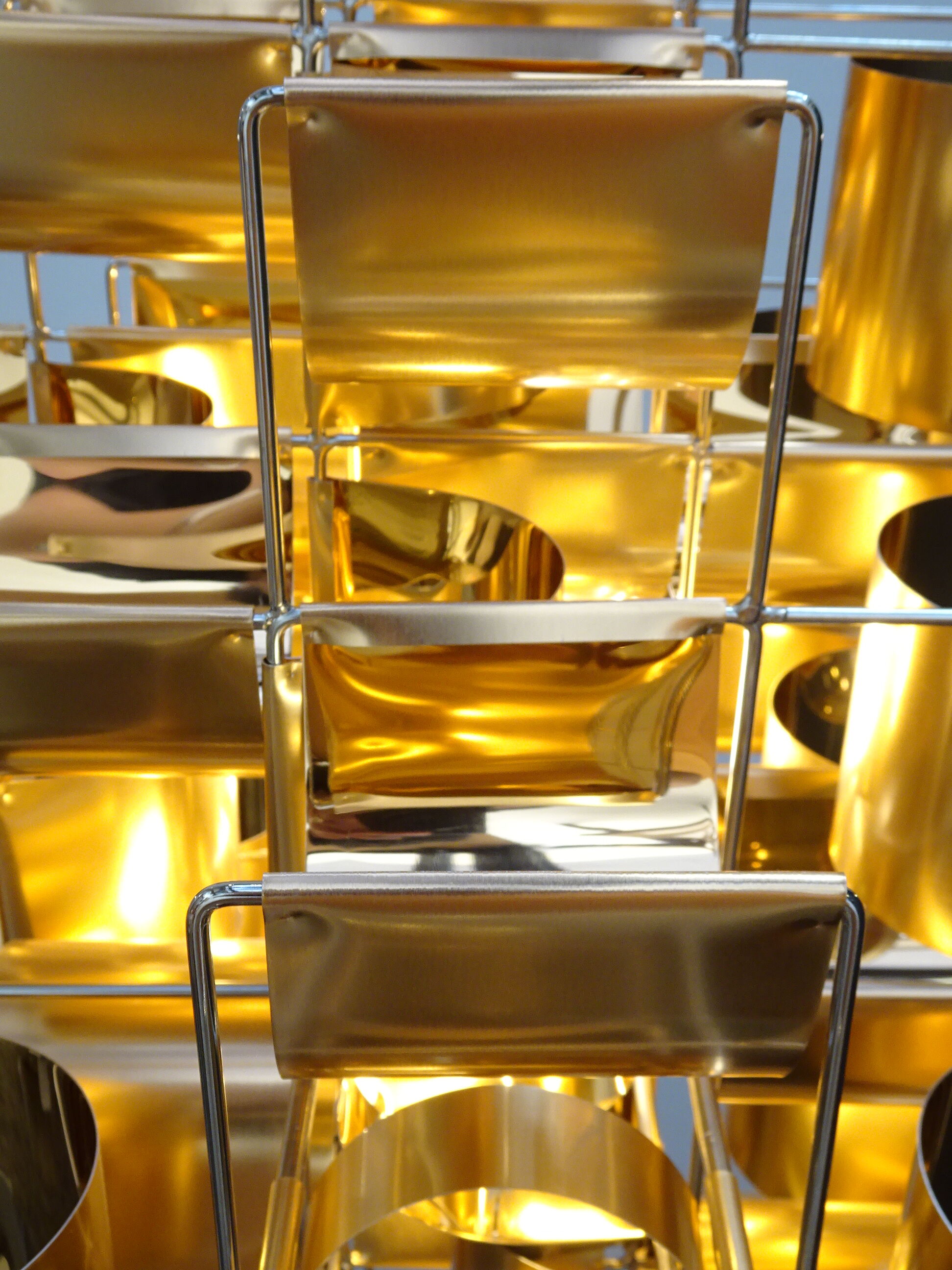 "Cassiopee" model suspension by Max Sauze, reissue of 2017