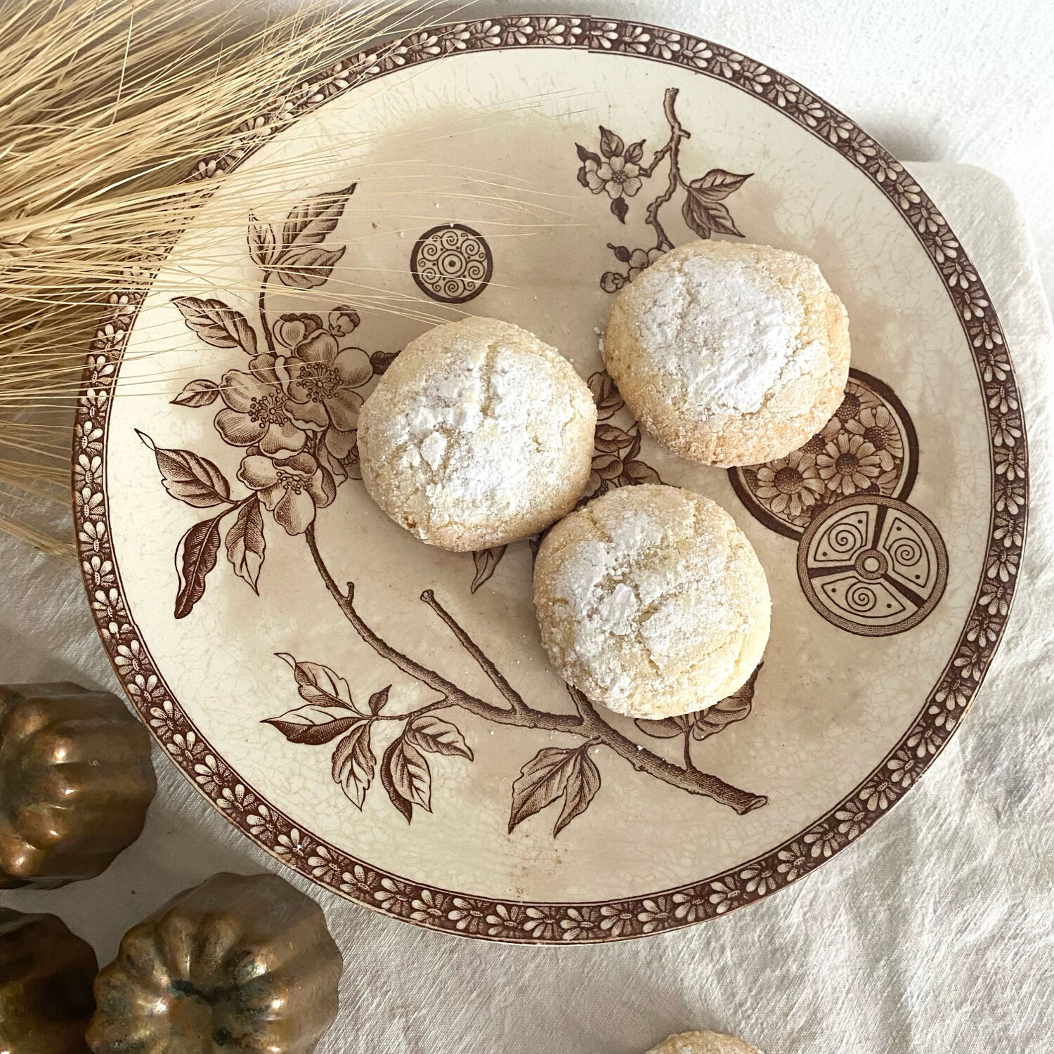 Marguerite ironstone cake stand on foot
