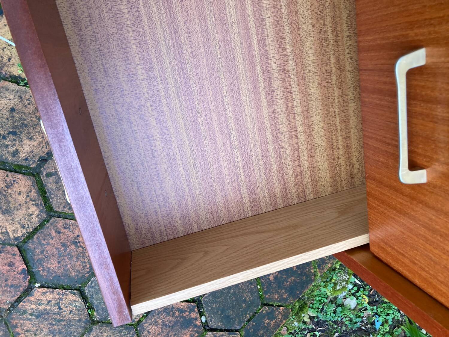 Vintage 1960s chest of drawers