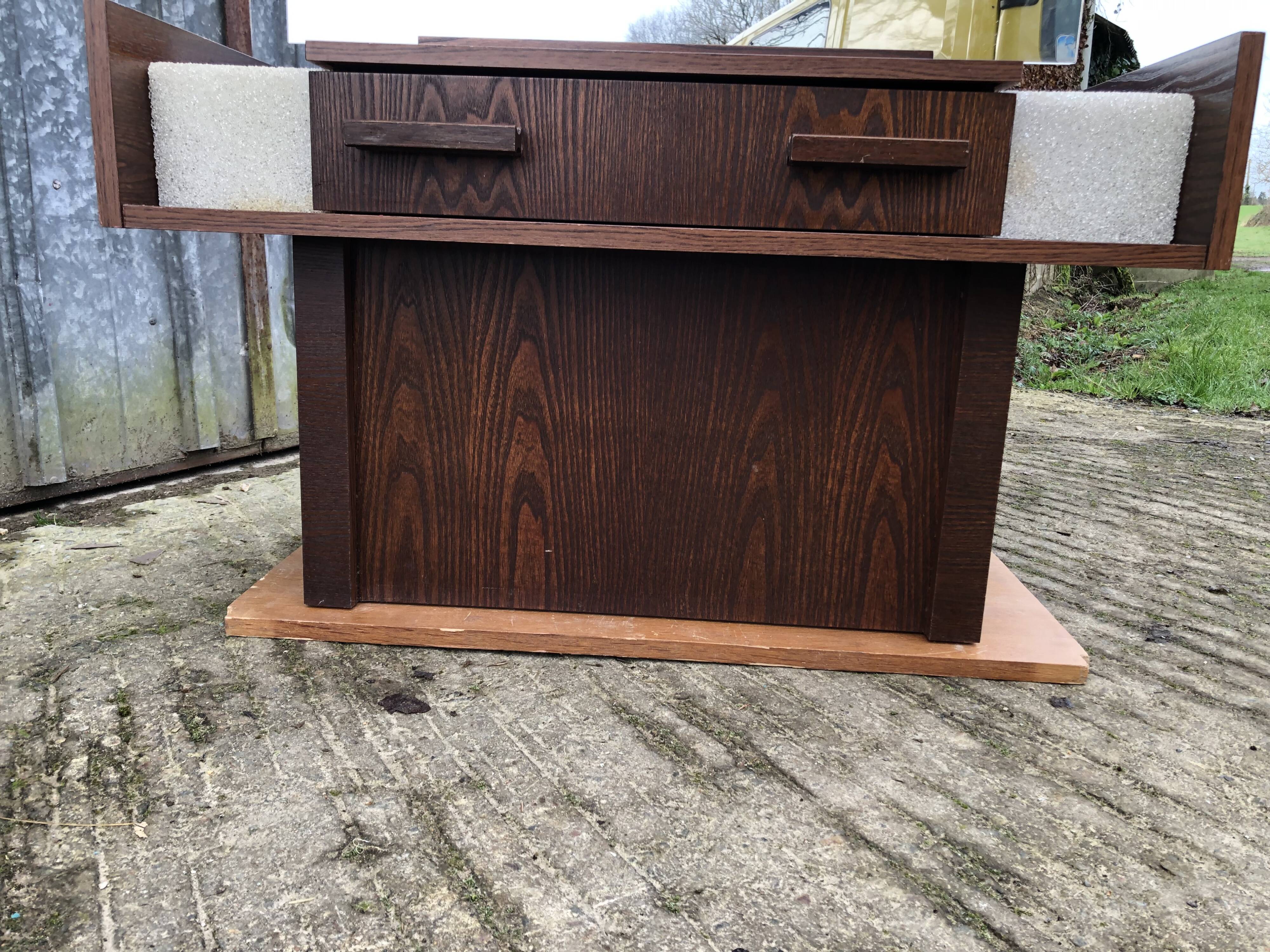 Vintage elm veneer dressing table with 1 drawer and 2 resin lamps.