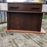Vintage elm veneer dressing table with 1 drawer and 2 resin lamps.