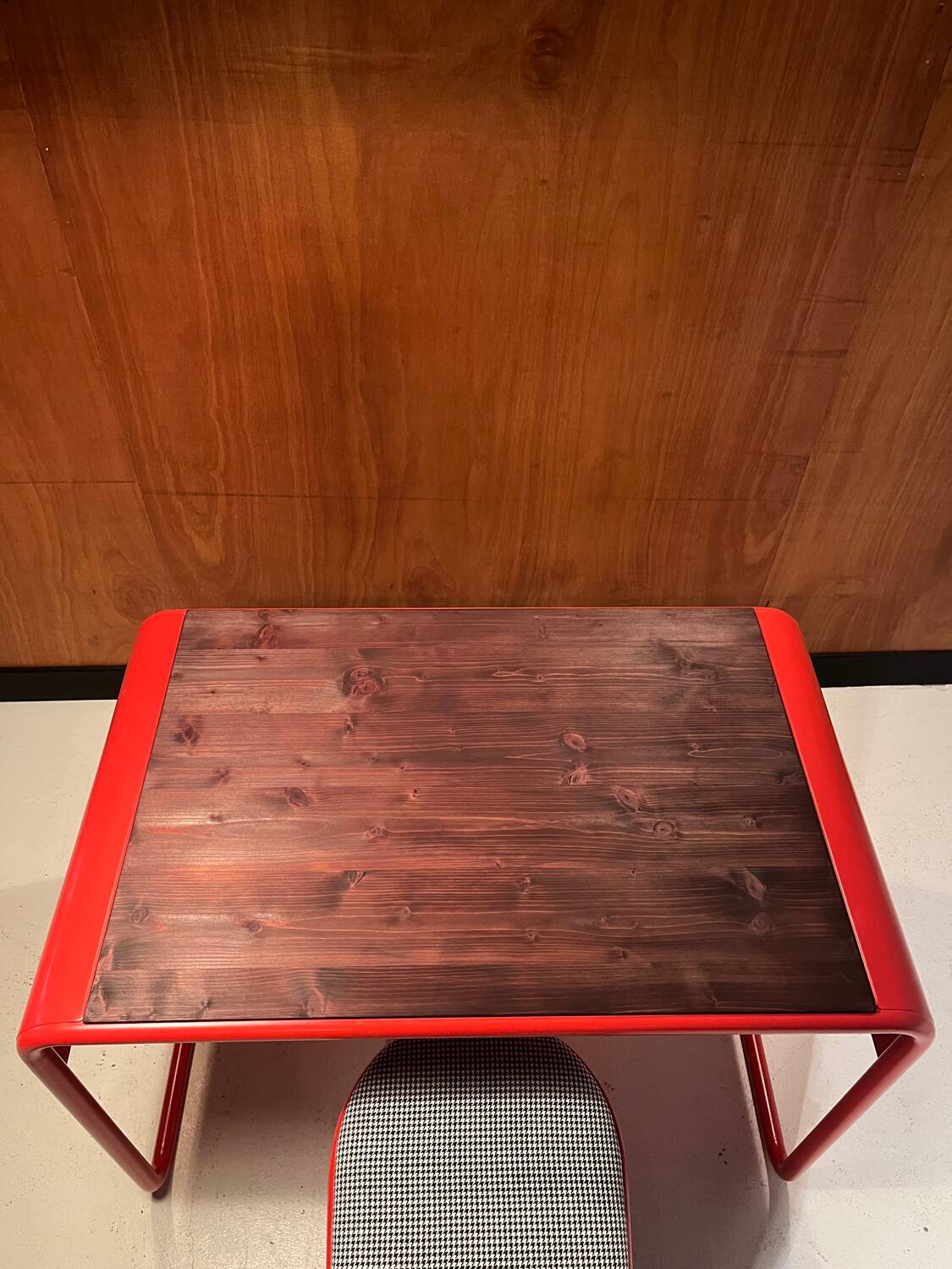 Vintage desk from around 1970.