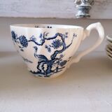 Set of 4 cups and saucers in English earthenware