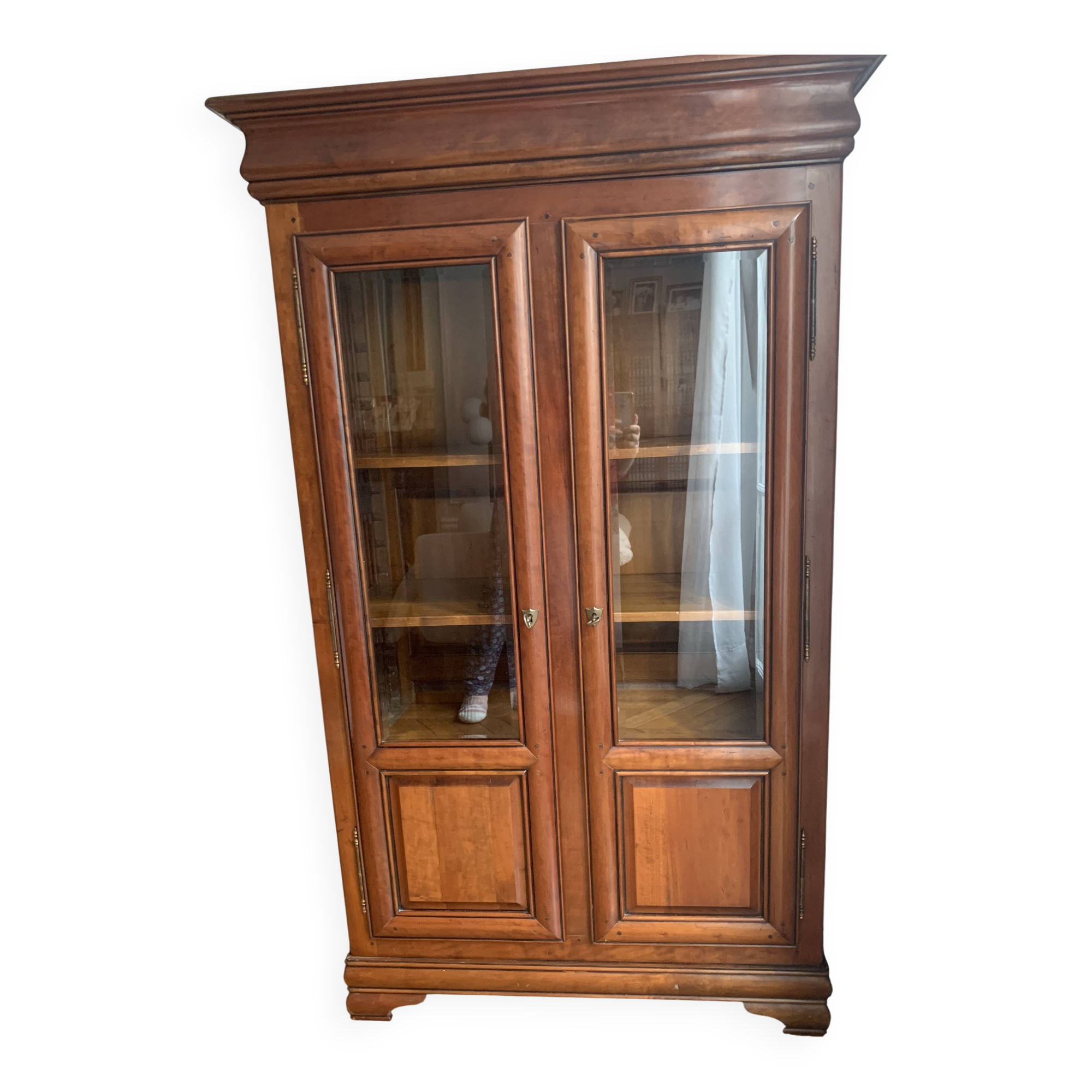 Display cabinet library
