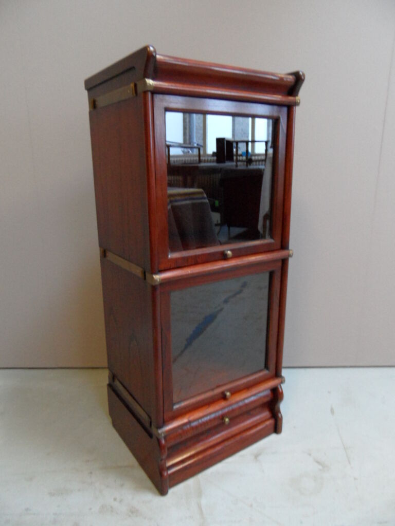 Vintage Globe Wernicke mahogany  bookcase