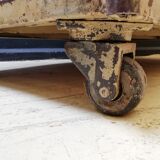 Industrial trolley, roulette shelf