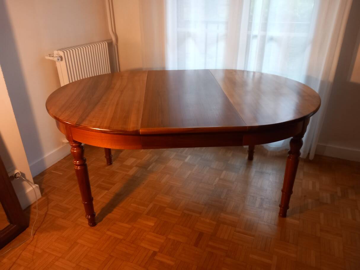 Louis Philippe table
