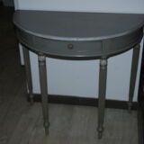 Half moon console