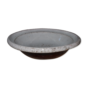 Plat en faïence vernissée,