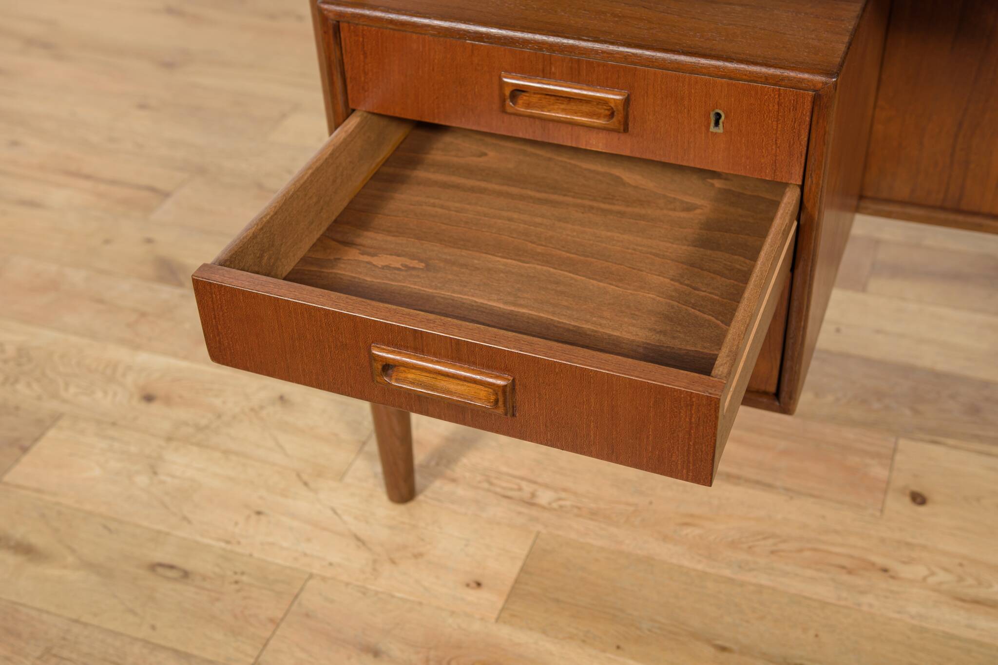 Mid-Century Freestanding Teak Desk by Arne Vodder for Sibast, 1960s