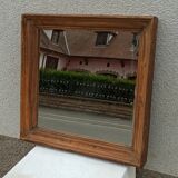 Square mirror in wood