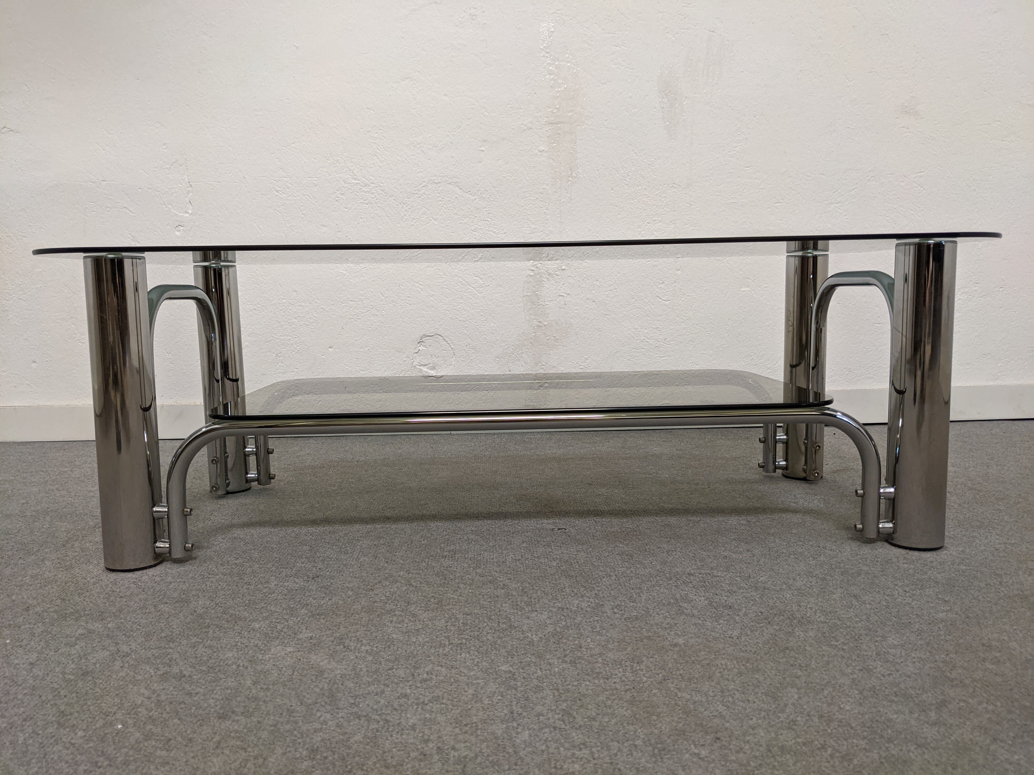 Space age coffee table from the 70s