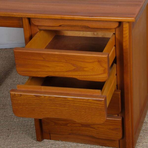 Bureau en bois édité par Hafele dans les années 1980