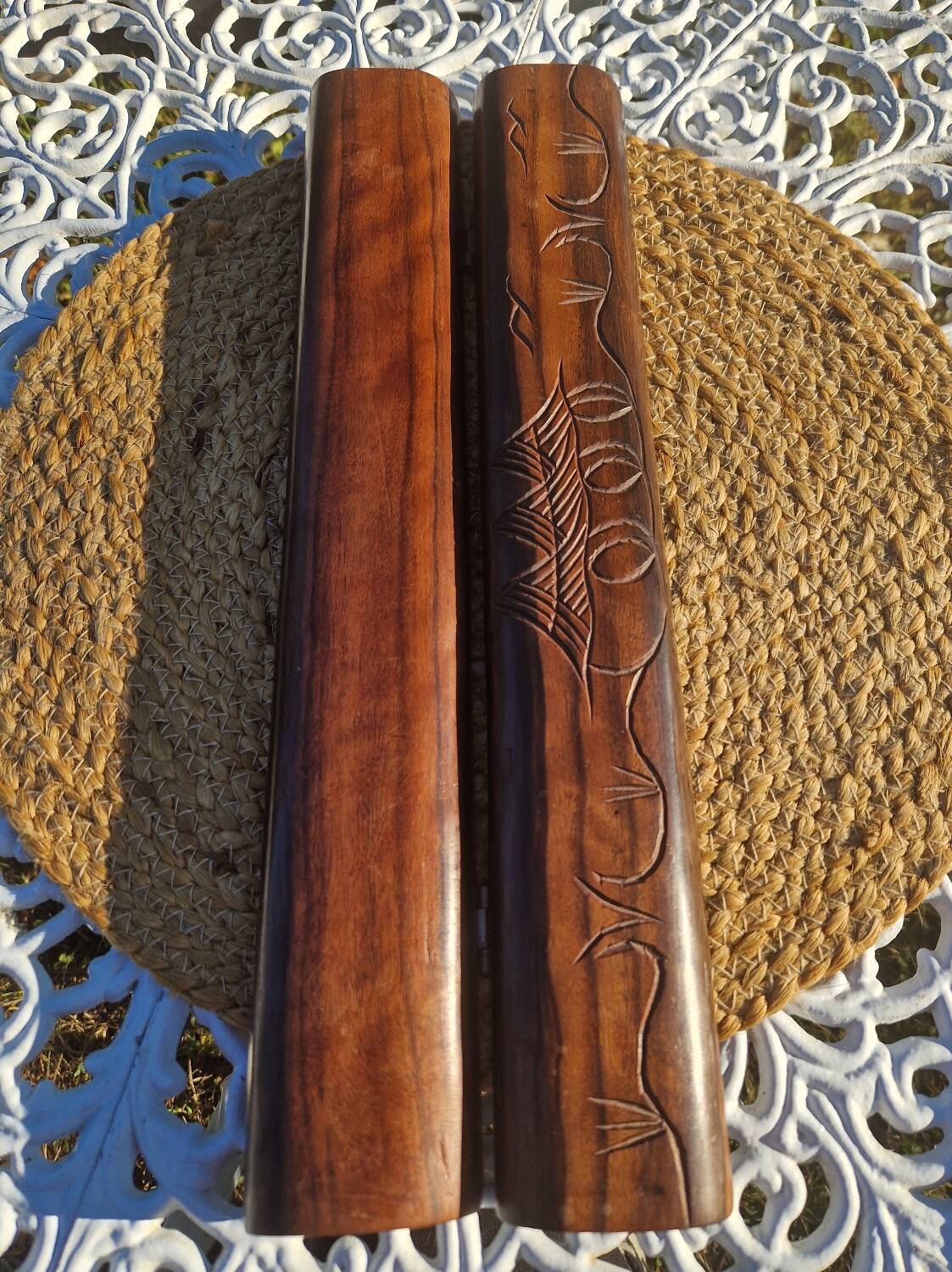 Jeu Awalé africain vintage en bois avec ses 48 graines