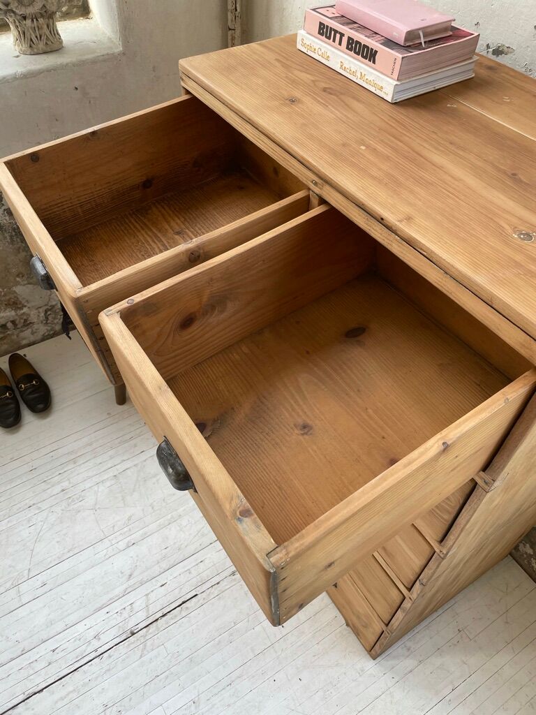 Craft furniture with drawers shell handles