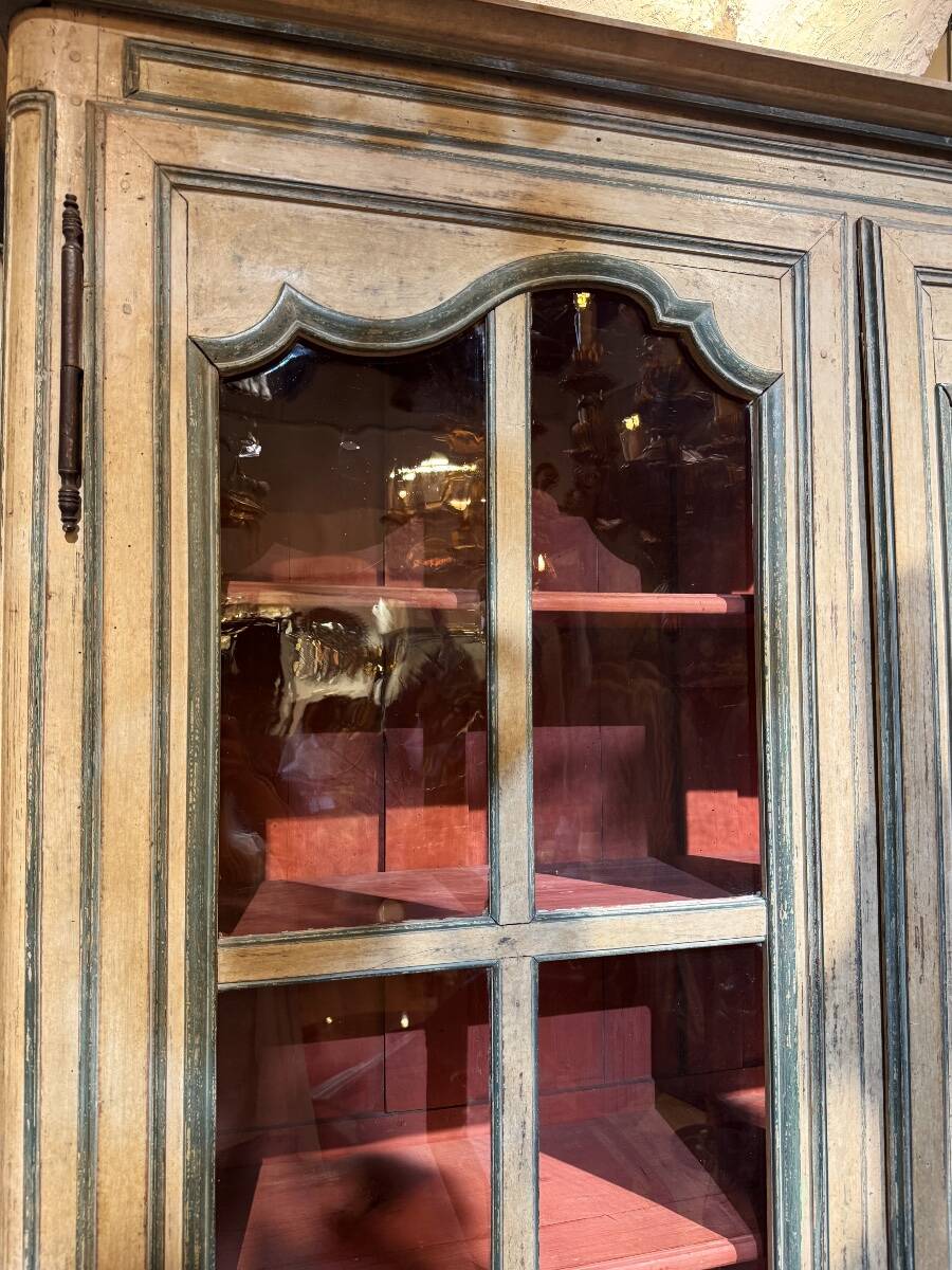 18th-century Provençal library in painted wood