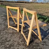 Set of 2  folding chairs