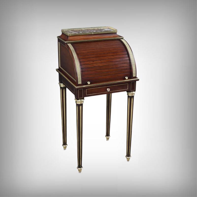 Small mahogany living room furniture, Louis XVI style – 2nd half of the 19th century.